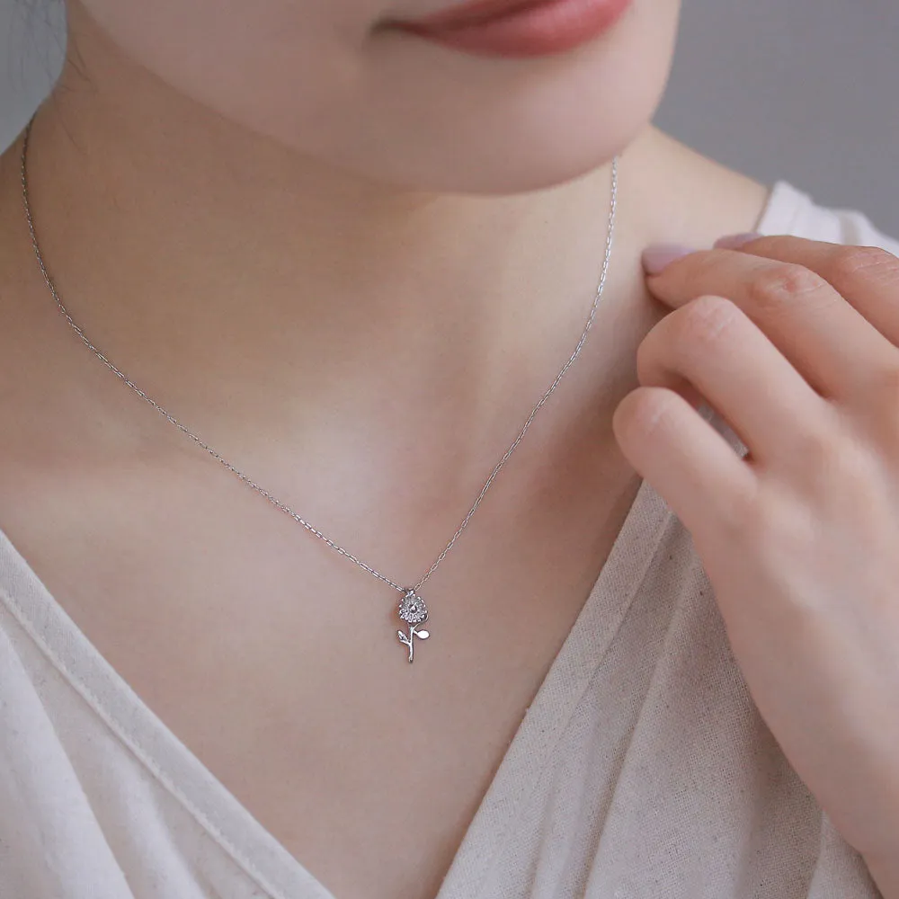 Marguerite Petite Necklace