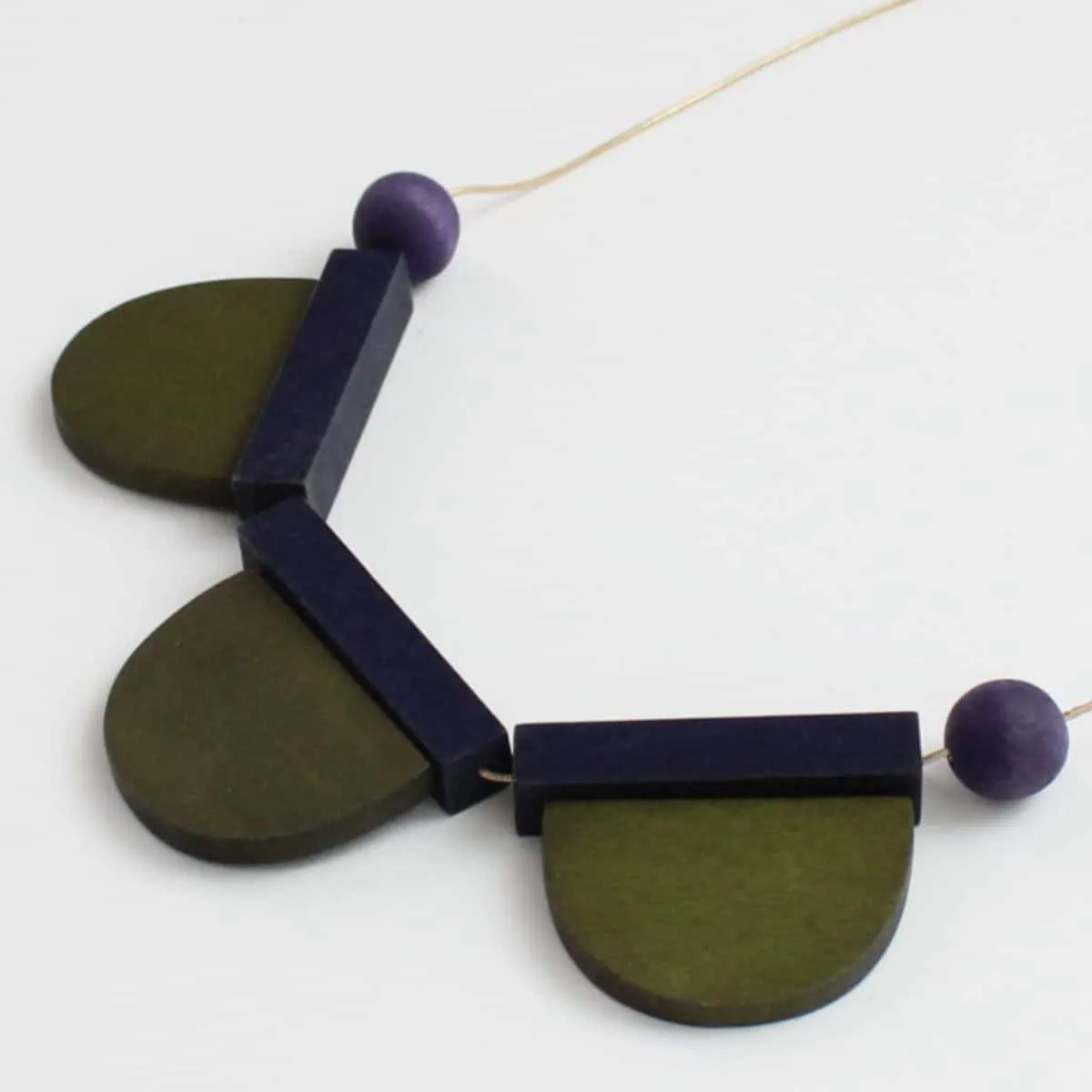 Wooden Eliza Necklace Green
